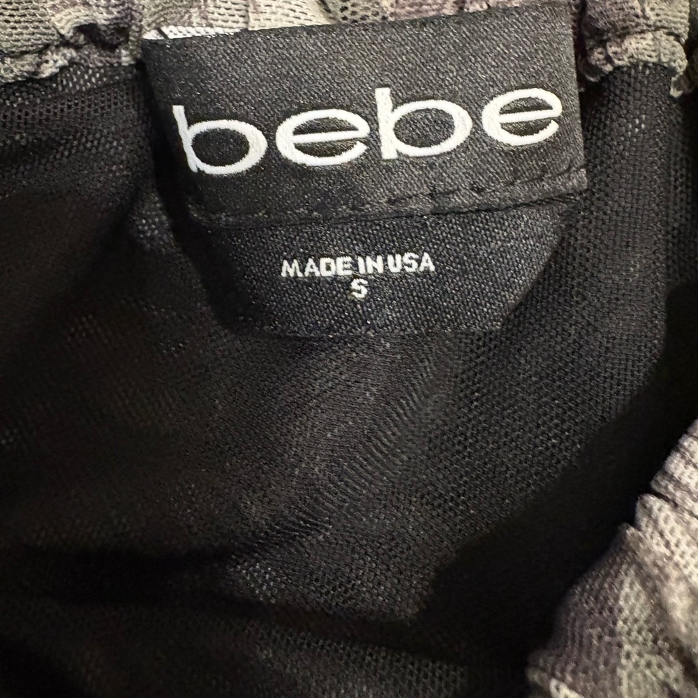 bebe Floral Ruffle Bodysuit - Picture 3 of 3
